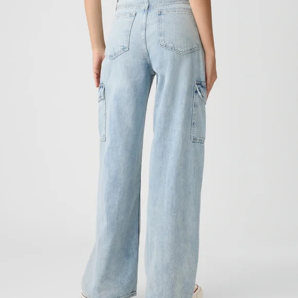 GAP Factory High Rise Wide-Leg Cargo Jeans. Size: 12/31 Regular - Picture 4 of 11